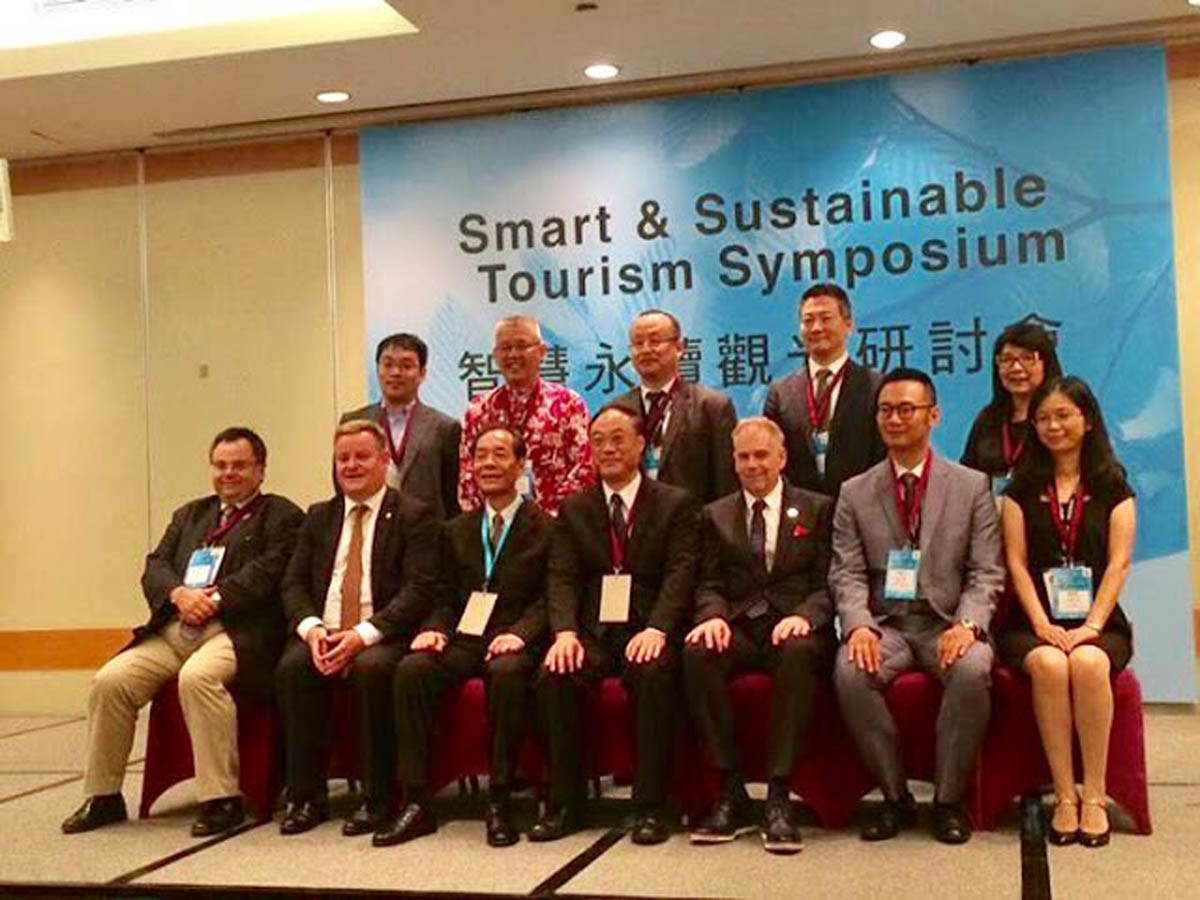 Buhalis in Taiwan2017 smart tourism